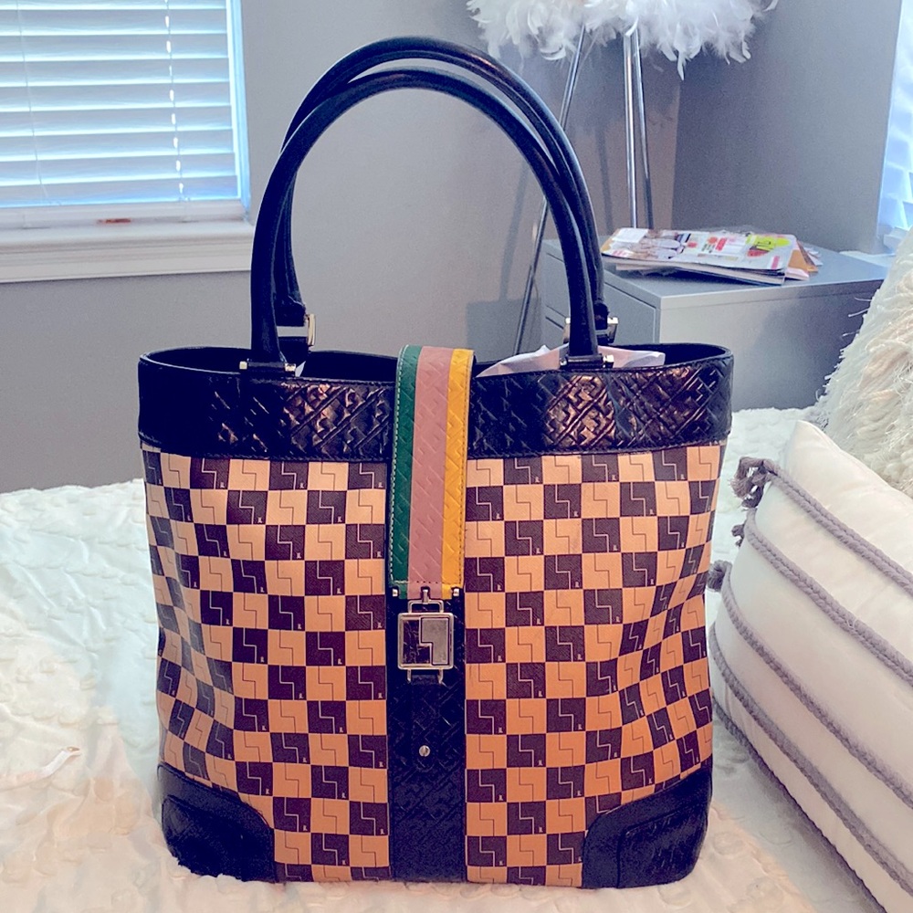 RARE ombré checkerboard tote 💚💛🖤